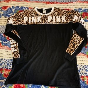 Womens VS PINK top. Size Large.